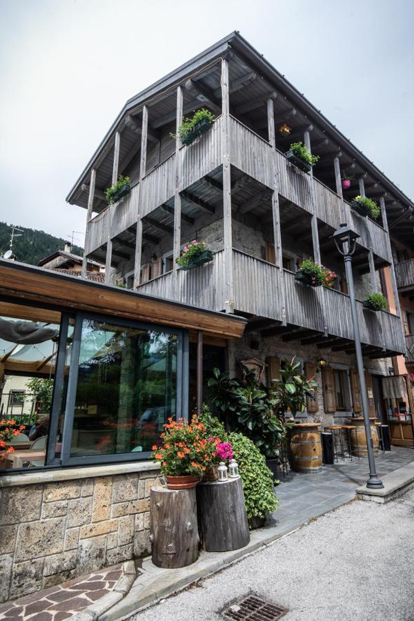 Marangon Apartments Sùtrio Eksteriør billede